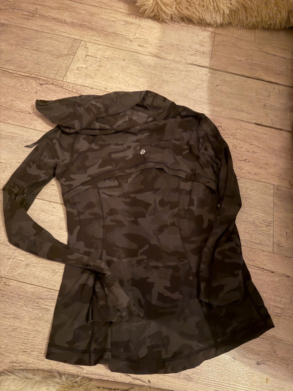Lululemon Women’s Camo Hooded Jacket - Black/Gray